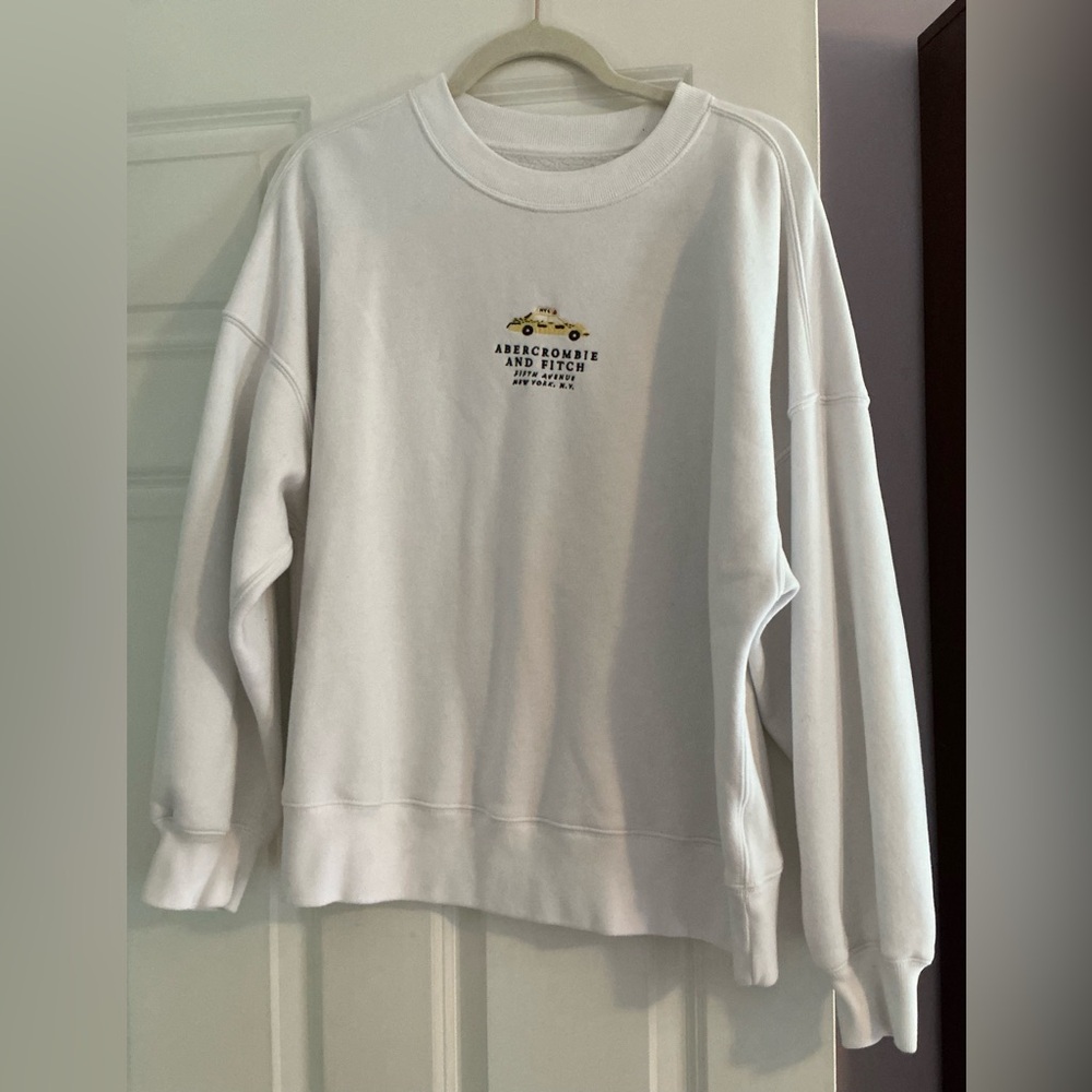 Abercrombie & Fitch White Crewneck Sweatshirt Relaxed Fit